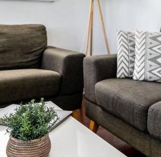 Yamba Casa | BEACHED @ YAMBA (water views, dog friendly, air con)