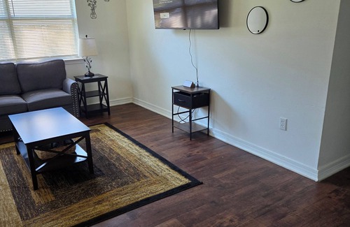 Northwest Pensacola Casa | Beaches, Golf, shopping, kid and pet friendly!