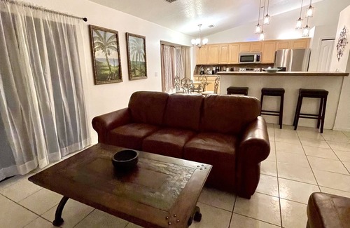 Malabar Casa | 🏝Beaches, Nature Sanctuaries, and Rockets with plenty of room for a family.