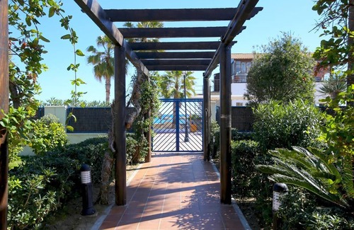 San Luis de Sabinillas Apartamento | Beachfront penthouse with stunning sea views, Next to the beach, restaurants and supermarkets