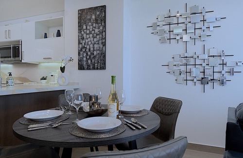 Ferrocarrilera Condominio | Beachfront 1-bedroom luxury condo at Encantame Towers by the Sea of Cortez.