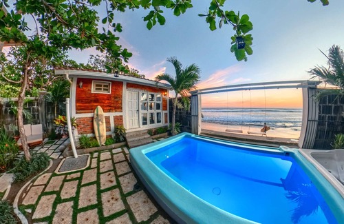 Pochomil Casa | Beachfront 1-of-a-kind House w AC Pool Wifi ATV
