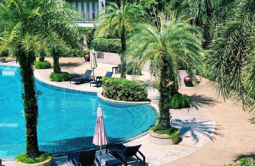 Sa Khu Apartamento | Beachfront 2br 2bath Apartment Private Plunge Pool 50 Meter to Naithon Beach
