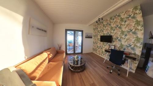 Lakopetra Casa | Beachfront 2Br Garden Bbq SeaView QuietRetreat