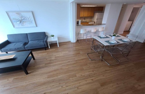 Mid Beach Apartamento | BEACHFRONT 3 bedroom CONDO-HOTEL bayview & parking