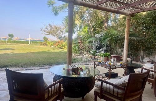 Ain Sokhna Apartamento | Beachfront 4 Bedrooms l Paradise Sea View Garden
