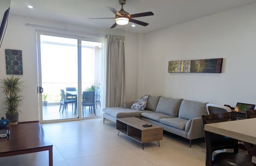 Barrio Los Faroles Condominio | Beachfront access with large covered private balcony