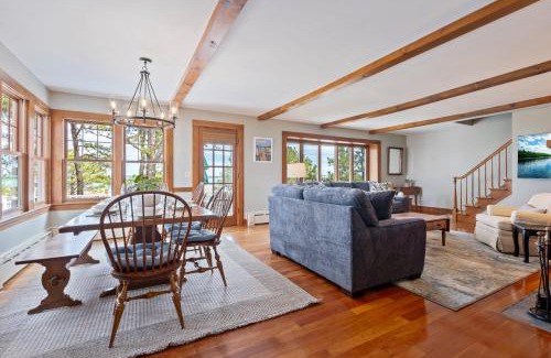 Southern Coast Casa | Beachfront and only 30 Steps To Beach