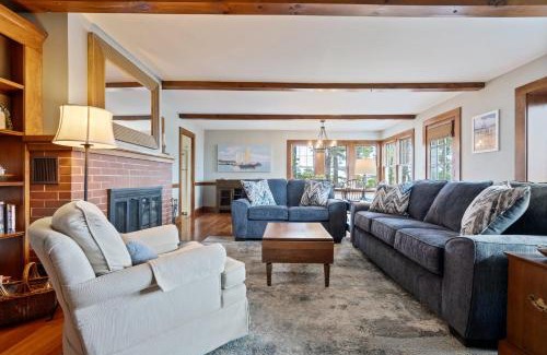 Southern Coast Casa | Beachfront and only 30 Steps To Beach