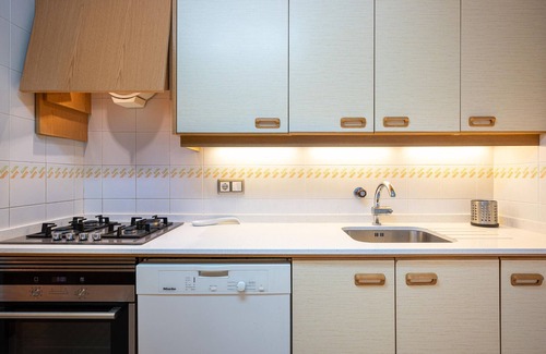 Torredembarra Apartamento | Apartamento frente al mar con 4 piscinas en Torredembarra