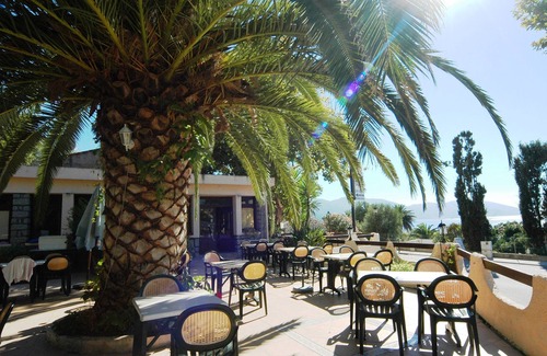Tiuccia Apartamento | Beachfront apartment in Tiuccia with 2 rooms