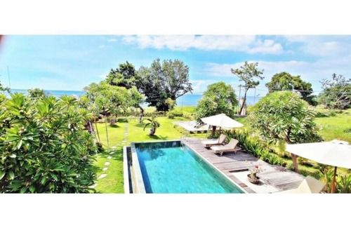 Kalisada Apartamento | Beachfront Apartment. Natural, peaceful, relaxed