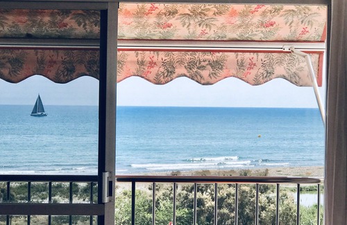 Cubelles Apartamento | Apartamento frente al mar