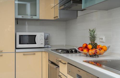 Ratac Apartamento | Beachfront Apartment Mlinarevic