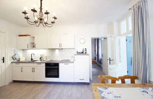 Zempin Apartamento | Beachfront apartment w. Terrace, sauna, wallbox, perfect for child+dog, fully fenced