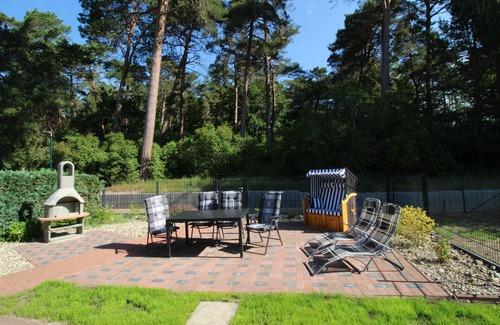 Zempin Apartamento | Beachfront apartment w. Terrace, sauna, wallbox, perfect for child+dog, fully fenced