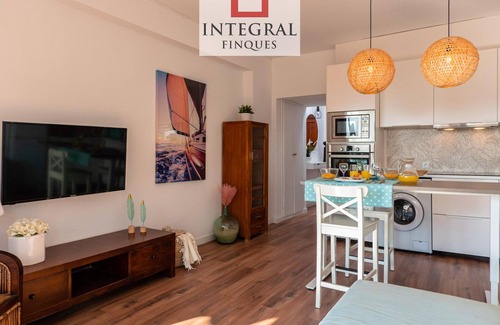 Palamos Apartamento | Apartamento en Primera Línea con Terraza y Vista al Mar - Palamós