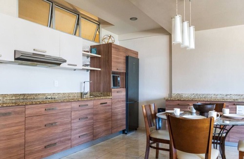 Marina Mazatlán Apartamento | Beachfront apartment with pool in Cerritos