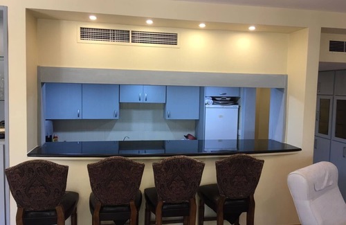 Aqaba Apartamento | Apartamento frente al mar en Movenpick con fantásticas vistas al mar Rojo, cerca del centro