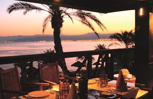Aqaba Apartamento | Apartamento frente al mar en Movenpick con fantásticas vistas al mar Rojo, cerca del centro
