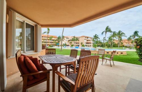 Puerto Aventuras Apartamento | BeachFront Appt with Amazing Pool in Pto Aventuras
