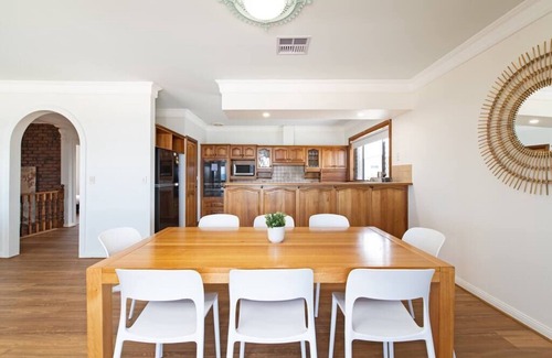 Aldinga Beach Casa | Beachfront Bliss- Aldinga Beach House - 5 BR