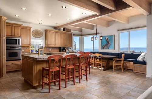 Carpinteria Casa | Beachfront Bliss in Beautiful Carpinteria