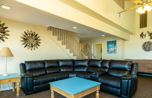 Bermuda Beach Casa | Beachfront Bliss on Bermuda Beach!! It doesn’t get much better! Sleeps 14