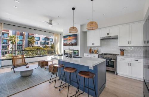 Huntington Beach Casa | Beachfront Bliss in HB Luxury Ocean View Rental
