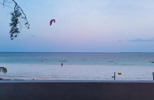 Uroa Apartamento | Beachfront Bliss Zanzibar - Stylish 1BR Oceanview Apartment in Uroa