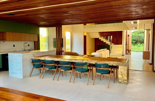 Barra do Jacuipe Casa | Beachfront Mansion (Beachfront) with 8 Suites in the Alphaville Guarajuba Condominium