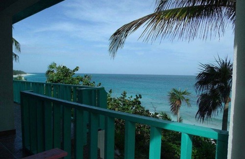 North Palmetto Point Villa | Cabaña frente al mar con vista al mar de 50 millas y acceso a la piscina