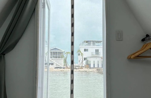 San Pedro Cabina | Beachfront Cabin #2/Free Breakfast/120SF