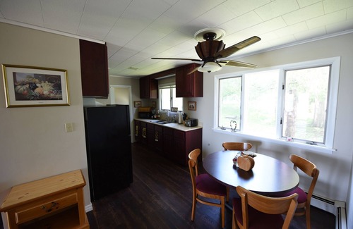 Mackinaw City Casa | Beachfront Cabin on Straits of Mackinac