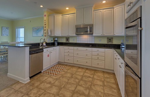 Treasure Beach Village Casa | Beachfront - Community Pool/Pickleball Access!