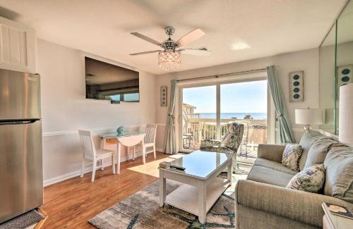 North Forest Beach Apartamento | Beachfront Condo with Pool Access in Hilton Head!
