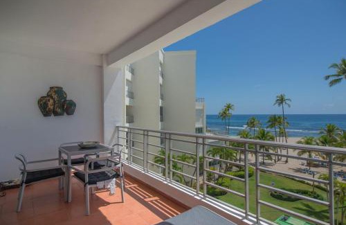 Villas Del Mar Apartamento | Beachfront Condo Costa del Sol Sleeps 6