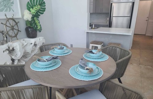 Mid Beach Apartamento | Beachfront Condo-Hotel 1 Bedroom with free parking