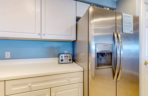 Ocean City Condominio | Beachfront condo with amazing views, pool, steps to beach boardwalk