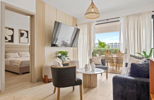 Punta Cana Apartamento | Beachfront Condo with Hot Tub