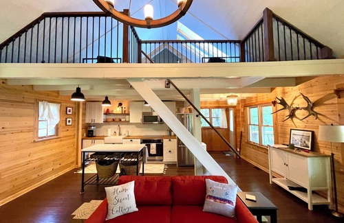 Good Hart Cabaña | Beachfront Cottage along Lake Michigan Shores