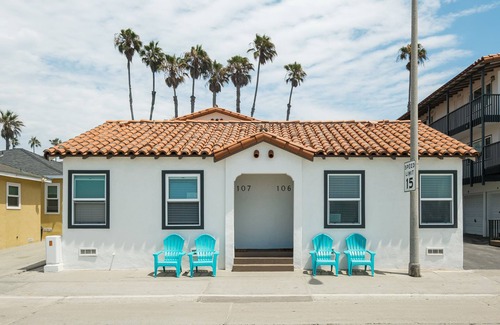 Townsite Cabaña | Beachfront Cottage 107