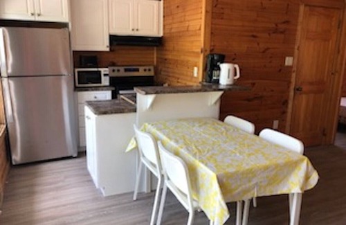 Wasaga Beach Cabaña | SANDPIPER BEACH RESORT - Cottage # 3