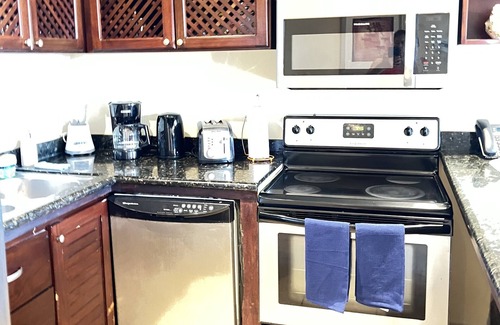 Barrio Los Villalobos Condominio | BEACHFRONT Condo Bahia Encantada L1 2-Bedroom Jaco Beach