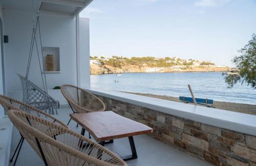 Kanala Apartamento | Beachfront cycladic suite Irene Apartments boutique hotel
