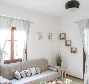 Pefkochori Apartamento | Beachfront deluxe apt.