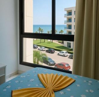Al-Manasrah Chalet De Esquí | Beachfront Chalet in Porto Said with Pool Garde