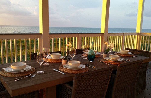 Galveston Casa | BEACHFRONT! ELEVATOR! HOT TUB! CUSTOM BUILT! GATED COMMUNITY! A BIT OF PARADISE