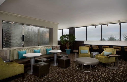Newport Hotel | Your Newport Retreat! Indoor Swimming Pool, Free Parking, Hillside View!