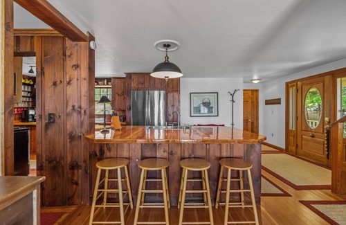 West Alton Casa | Tarifa con descuento * Retiro frente al mar en la playa privada de arena en el lago Winnipesaukee
